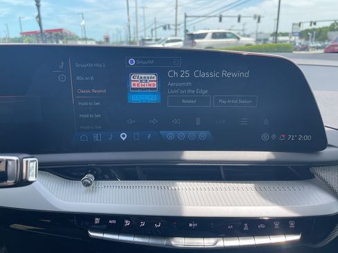 Used 2025 Cadillac Optiq Sport 2 w/ LPO, Floor Liner Package AWD/4WD image 22