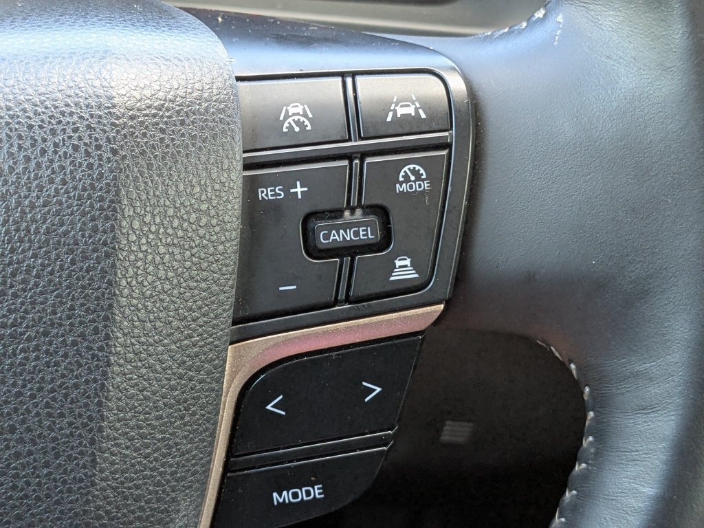 Certified 2025 Toyota Crown AWD/4WD image 24
