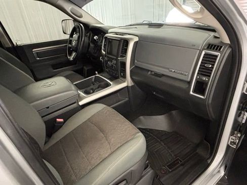 Used 2017 RAM 2500 Big Horn image 31