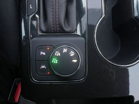 Used 2019 Chevrolet Blazer RS image 16