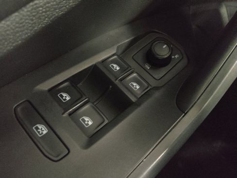 Used 2019 Volkswagen Jetta S image 27