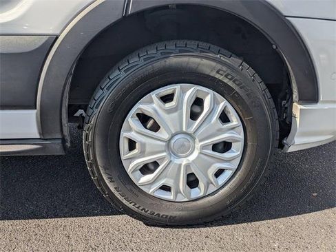 Used 2022 Ford Transit 350 XLT image 10