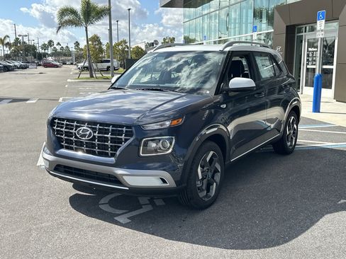 New 2026 Hyundai Venue SEL image 2