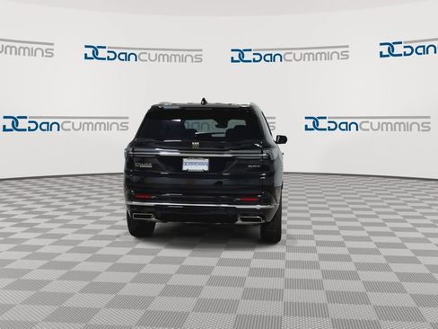 New 2026 Buick Enclave Avenir w/ Super Cruise Package AWD/4WD image 8