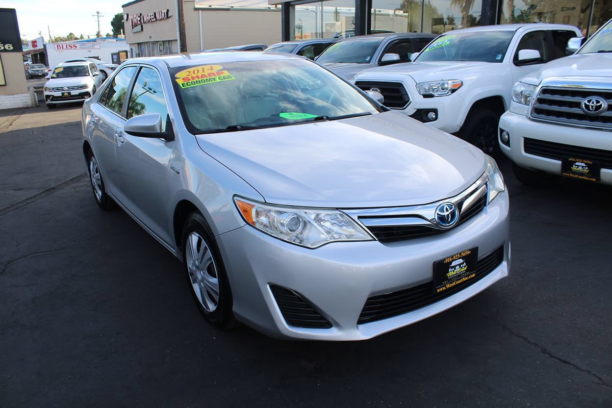 Used 2014 Toyota Camry LE FWD image 8