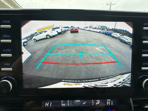 Used 2023 Toyota Sienna XLE image 15