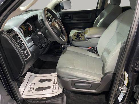 Used 2016 RAM 2500 Tradesman w/ Chrome Appearance Group image 8