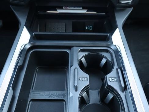Used 2024 Ford F250 Lariat AWD/4WD image 11