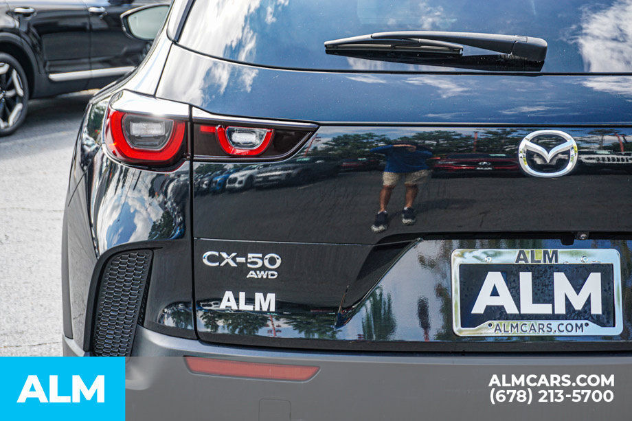 Used 2025 MAZDA CX-50 AWD 2.5 S w/ Preferred Package image 12