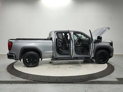 Used 2023 GMC Sierra 1500 Elevation w/ Preferred Package AWD/4WD image 16