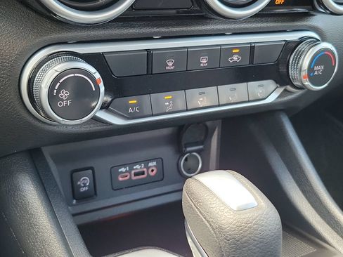 Used 2024 Nissan Sentra SV FWD image 26