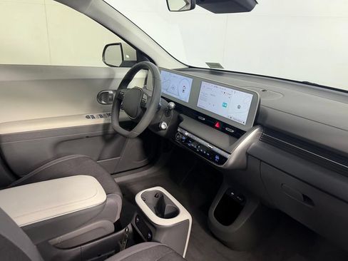 Used 2024 Hyundai Ioniq 5 SE AWD/4WD image 33
