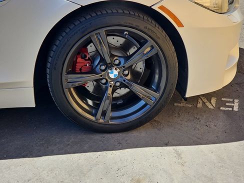 Used 2011 BMW Z4 sDrive35i RWD image 37