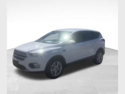 Certified 2019 Ford Escape SE FWD image 1
