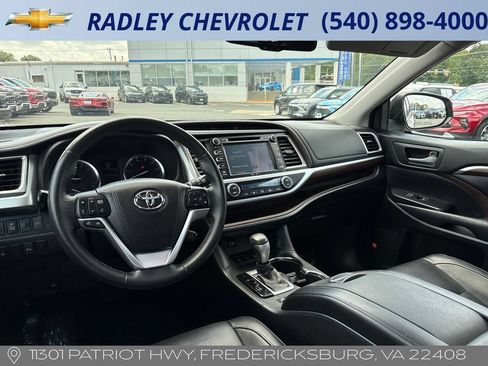 Used 2015 Toyota Highlander Limited AWD/4WD image 13