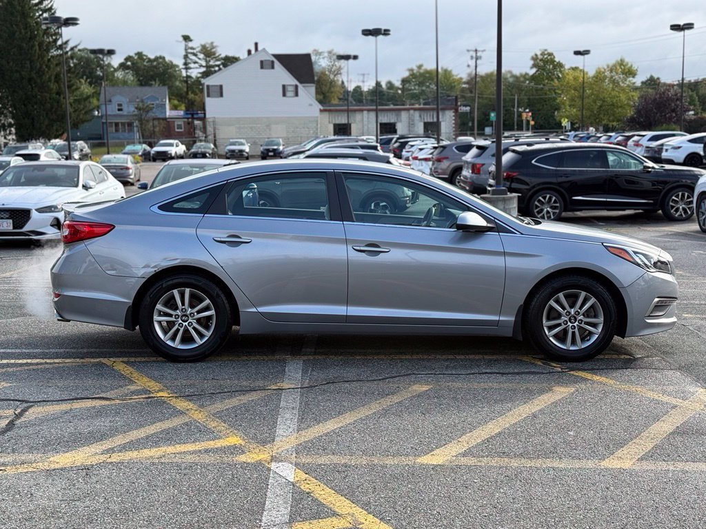 Used 2015 Hyundai Sonata SE FWD image 6