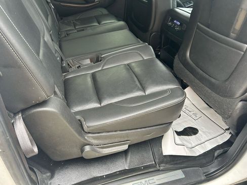 Used 2015 GMC Yukon XL SLT AWD/4WD image 11
