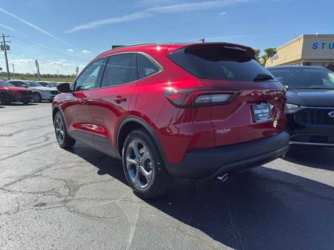 New 2026 Ford Escape ST-Line w/ Cold Weather Package image 28