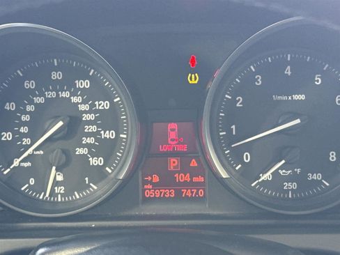 Used 2009 BMW Z4 sDrive35i image 25