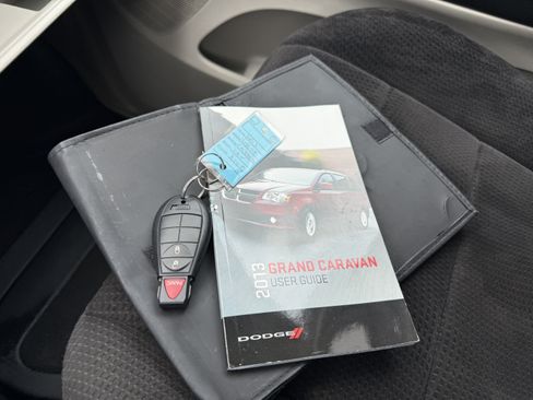 Used 2013 Dodge Grand Caravan SE FWD image 37