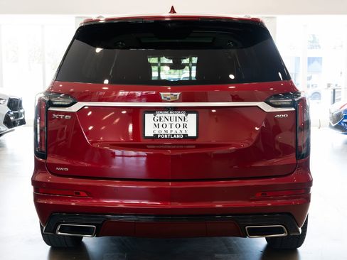 Used 2020 Cadillac XT6 Sport w/ Platinum Package AWD/4WD image 5