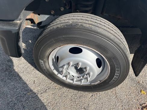 Used 2013 Ford F450 XL w/ Snow Plow Prep Pkg image 8