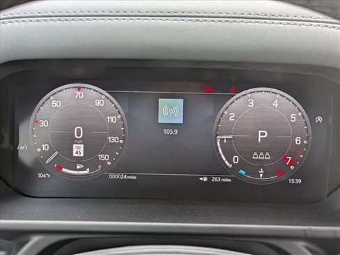 New 2025 Land Rover Defender 110 V8 image 11