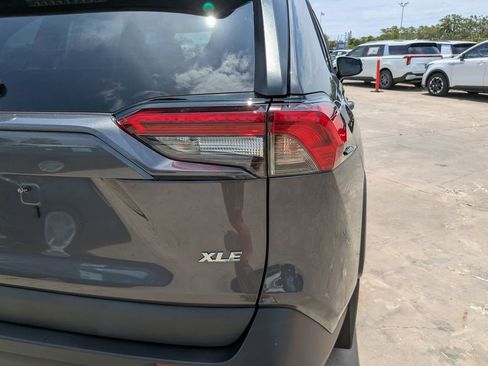 Used 2025 Toyota RAV4 XLE FWD image 11