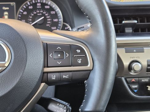 Used 2017 Lexus ES 350 image 40