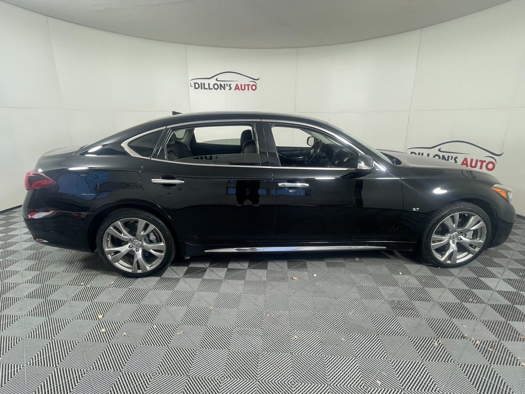 Used 2017 INFINITI Q70 L 3.7 AWD/4WD image 9