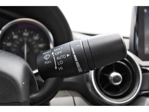 Used 2019 MAZDA MX-5 Miata RF Grand Touring RWD image 19