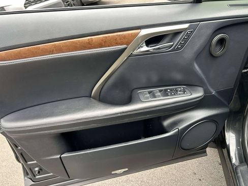 Used 2022 Lexus RX 350L FWD w/ Premium Package image 15