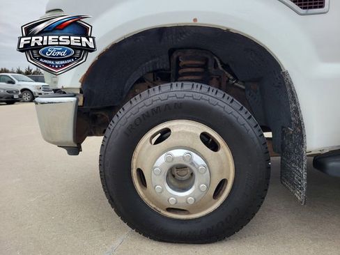 Used 2008 Ford F350 image 9
