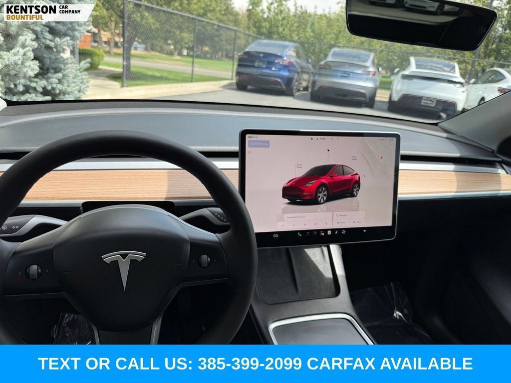 Used 2024 Tesla Model Y Long Range AWD/4WD image 16