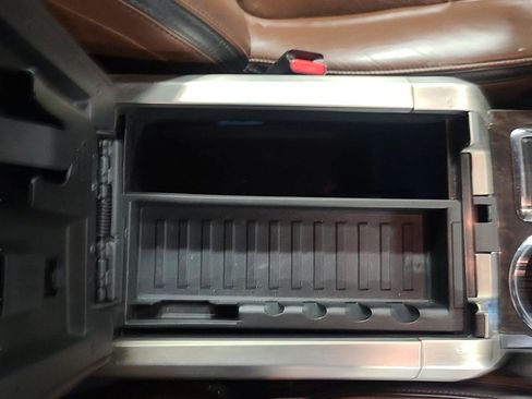 Used 2013 Ford F150 Platinum image 20