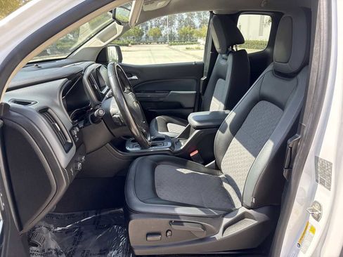 Used 2019 Chevrolet Colorado Z71 AWD/4WD image 17