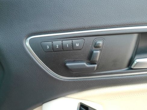 Used 2014 Mercedes-Benz CLA 250 image 21