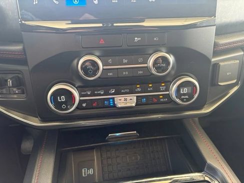 Used 2023 Ford Expedition Limited RWD image 20