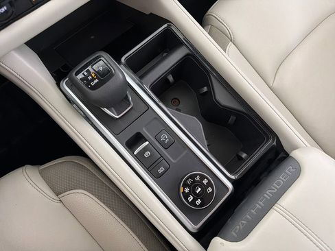 Used 2023 Nissan Pathfinder SL w/ Lighting Package (N92) image 31