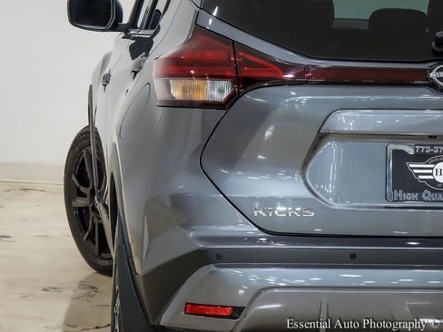 Used 2024 Nissan Kicks SV w/ Interior Electronics Package FWD image 8