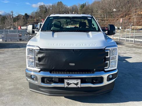 New 2026 Ford F350 XL w/ XL Chrome Package image 5