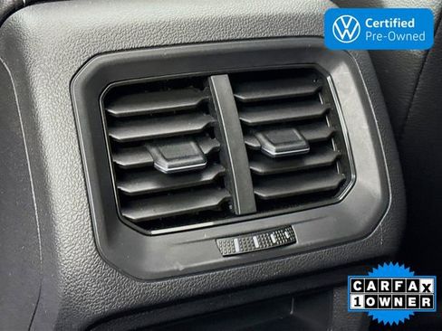 Certified 2022 Volkswagen Tiguan SEL R-Line image 27