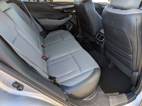 Certified 2025 Subaru Outback Limited image 32