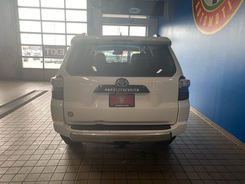 Used 2024 Toyota 4Runner TRD Off-Road image 18