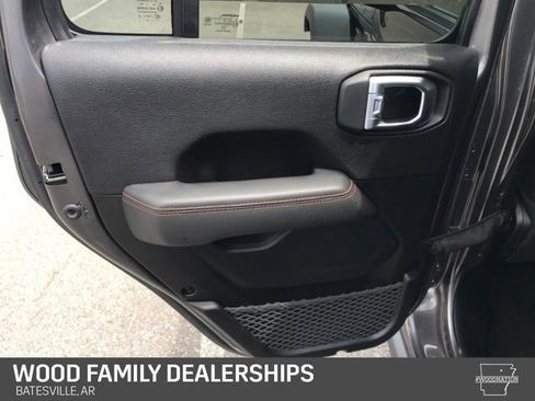 Used 2023 Jeep Gladiator Mojave w/ Cold Weather Group image 24