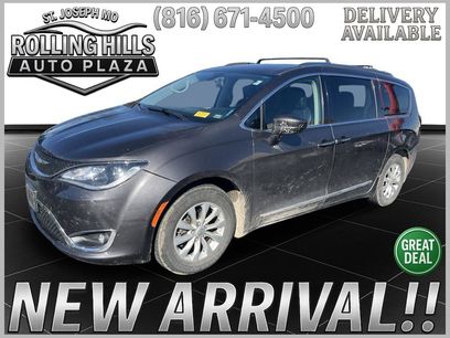 Used 2018 Chrysler Pacifica Touring-L