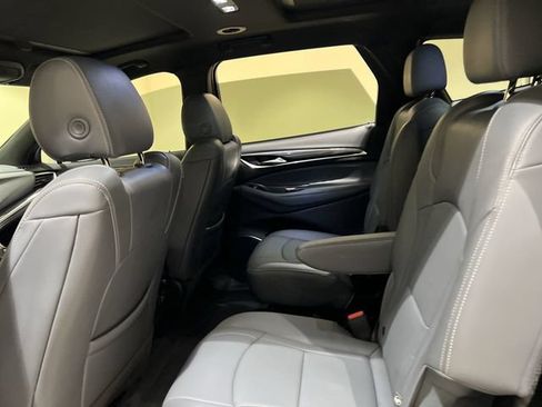 Certified 2022 Buick Enclave Essence w/ Experience Buick Package FWD image 25