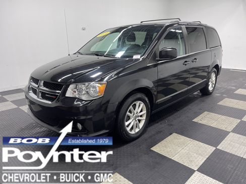 Used 2019 Dodge Grand Caravan SXT image 1