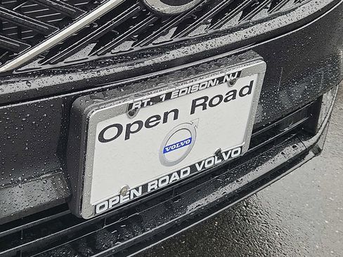 Used 2026 Volvo XC90 B6 Ultra w/ Lounge Package image 30