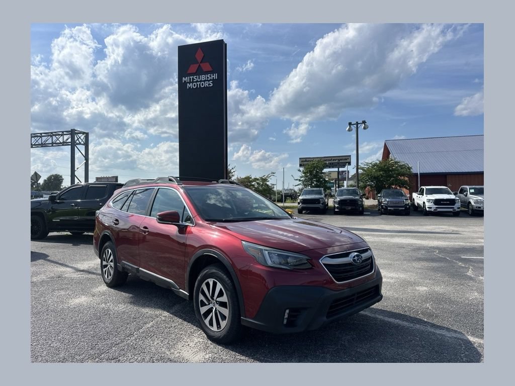 Used 2021 Subaru Outback Premium AWD/4WD image 1